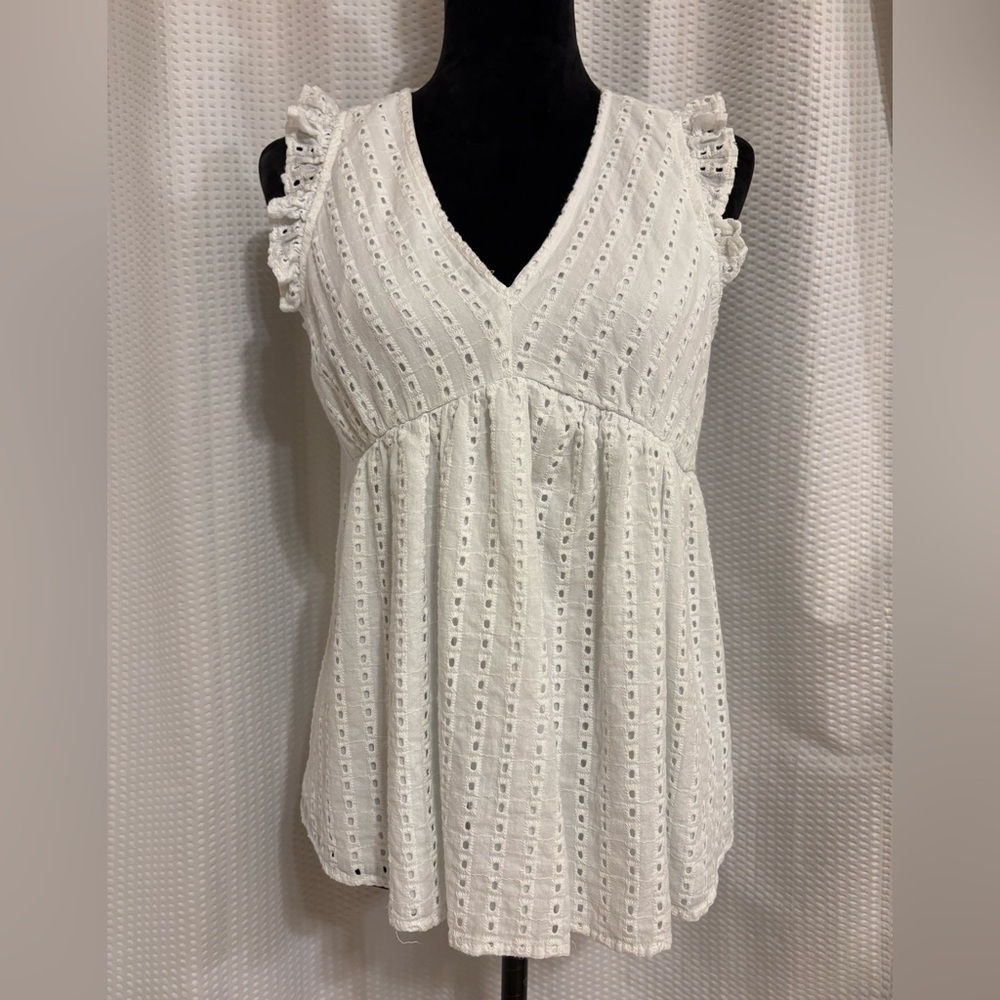 Luna White 100% cotton broderie ruffle tank top size large